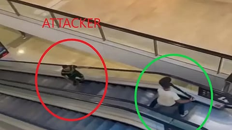 Bondi-Mall-Attack-Mass-Stabboing-Man-Confronts-Knifeman