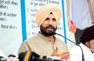 Punjab Congress Chief Raja Warring lashes out at Ravneet Bittu for calling Rahul Gandhi a 'terrorist'