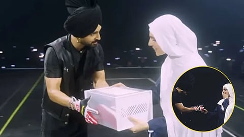 Diljit Dosanjh gifts shoes to Pakistani Fan at Concert; Says “Borders are made by politicians, Punjabis love everyone…”