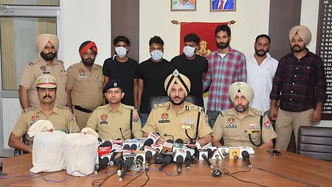 Punjab police busts trans-border narcotic network in Amritsar; Three held with 5 kg heroin, Rs 3.95l drug money