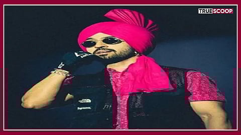 Diljit Dosanjh sings as man proposes marriage to girlfriend on stage