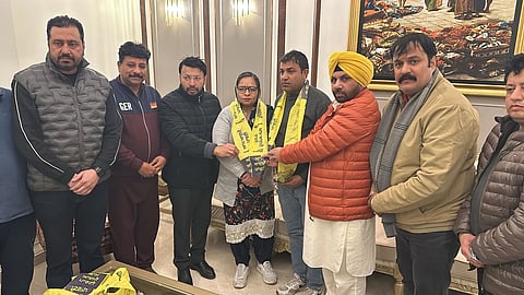 AAP inches towards majority for Mayor post in Jalandhar after 2 councillors extends support; know the candidates