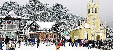 Shimla sees mild snow, bringing cheer with promise of White Christmas