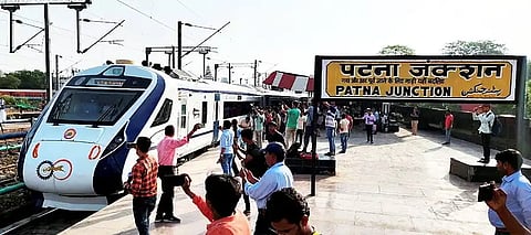 Patna-Delhi Vande Bharat, Patna Delhi Vande Bharat Train, Vande Bharat Patna Delhi Holi Special, Holi Special Vande Bharat Trains