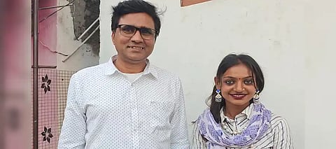 Who is Sanoj Mishra, and how is he related to viral Kumbh Mela girl Monalisa?