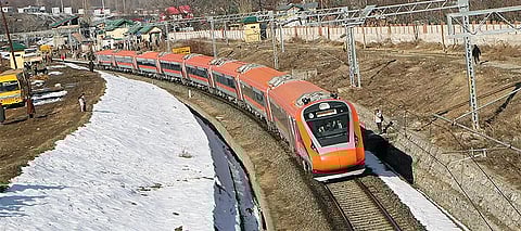 Katra-Srinagar Vande Bharat, Vande Bharat Katra Srinagar, Katra-Srinagar Vande Bharat Postponed, Vande Bharat Inaugration Postponed, Kashmir Vande Bharat Inauguration Postponed