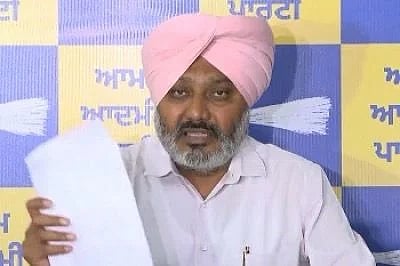 Progressive move: Punjab govt grants childcare leave to single fathers