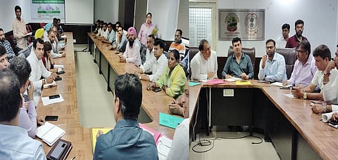 Nitin Kohli leads major civic meeting at Jalandhar MC office to accelerate development in central constituency