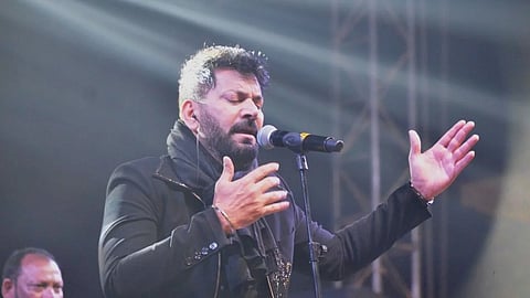 Complaint filed against Jasbir Jassi for supporting Diljit Dosanjh, Pakistani actress Hania Aamir