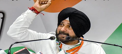 Sidhu again takes jibe at Captain says he is not like captain who takes oath holding the holy Gutaka Sahib and sleeps at night after drinking alcohol; Majithia will be behind bars