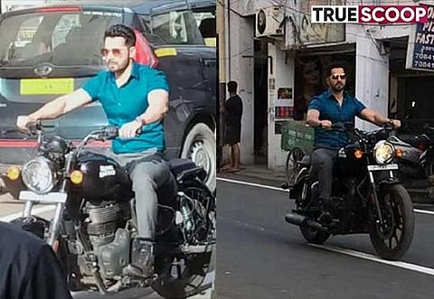'Bawaal' Movie: Varun Dhawan enjoys in the street of Kanpur for his film shooting, rides bullet; met with Fans