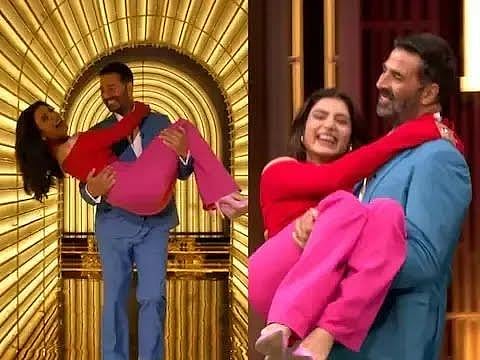 Akshay Kumar and Samantha groove on 'Oo Antava' song during Koffee With Karan 7, fans say 'On Fire'; Watch