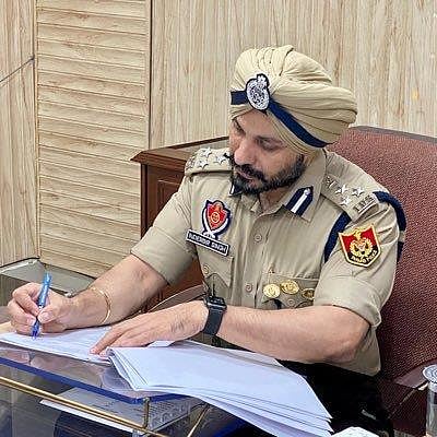 Amritsar: Vigilance interrogates DIG Inderbir Singh; 6 people named in case including Tarn Taran DSP Lakhbir Singh