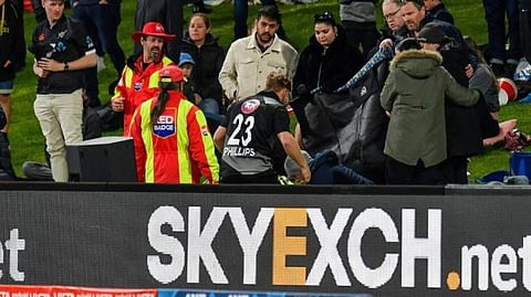 New Zealand vs Bangladesh T20I: Glenn Phillips’s six hits 12-year-old girl, rushed to hospital, batter's gesture wins hearts: Watch