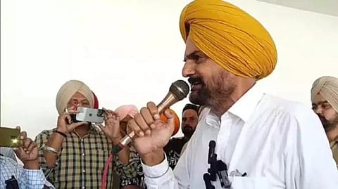 Sidhu Moose Wala’s father Balkaur Singh announces cash reward of Rs. 2 crores for the arrest of Goldy Brar