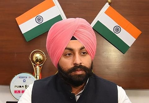 Bains directs Deputy Commissioners to take strict action against  erring schools for not following the order regarding Holidays