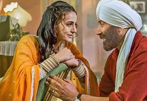 'Reprise' Udd Jaa Kaale Kaava version from Gadar 2 turns fans nostalgic; Watch Sunny Deol's romantic avatar