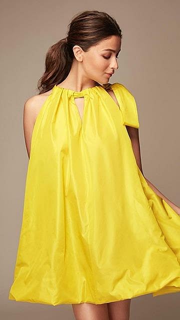 Mom-to-be Alia Bhatt gives major fashion goals