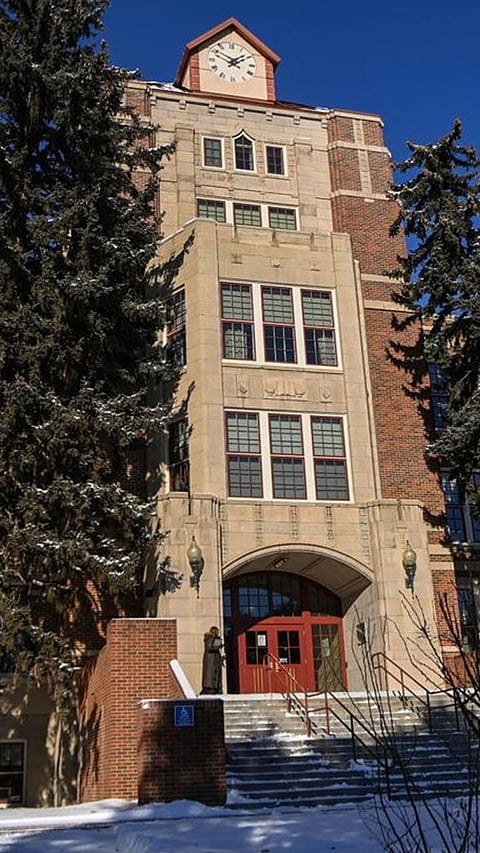 Top 9 US colleges with the highest acceptance rates