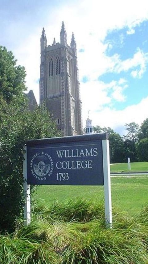 8 Colleges that are constantly leading the charts with Ivy Leagues