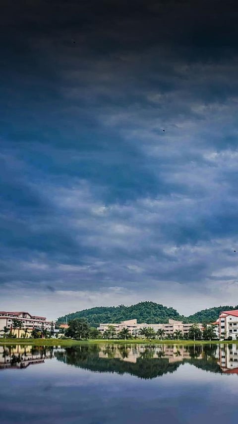 8 Indian Colleges that offer scenic beauty