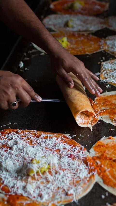9 Must-Try Indian Street Food Delicacies