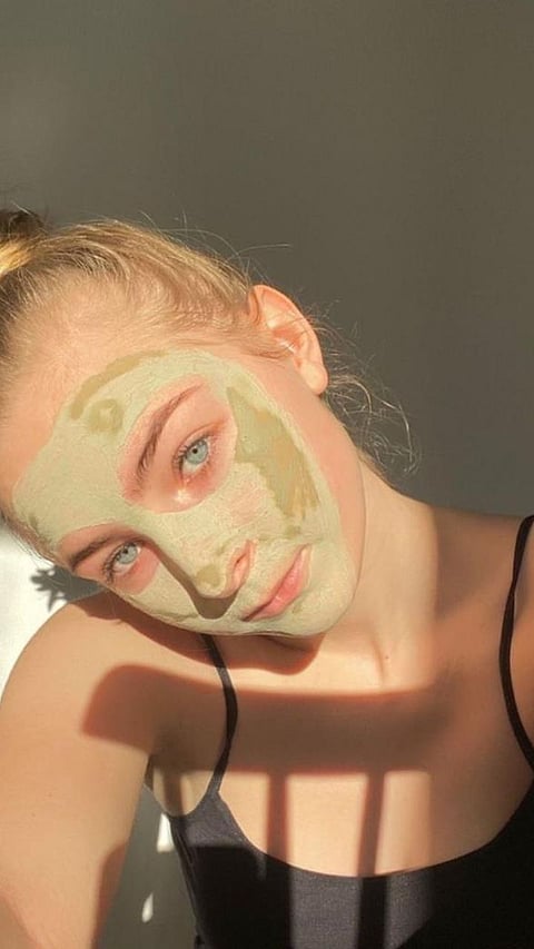 8 Best Face Packs for Brightening Dull Skin