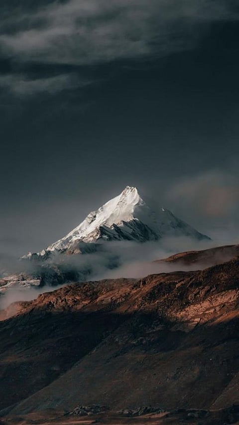 Top 10 Himalayan Getaways for Couples Seeking Tranquility