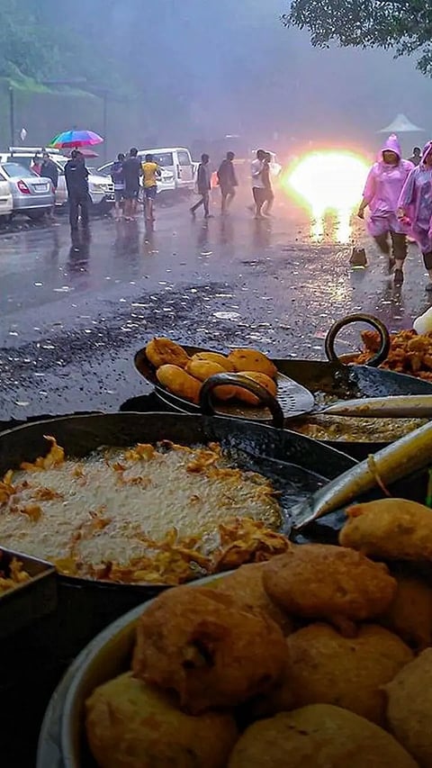 Monsoon Feels Incomplete with These Indian Snacks