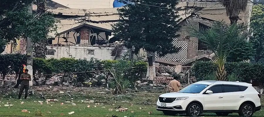 Panic grips Pakistan's Punjab province after Indian strikes; Security ...