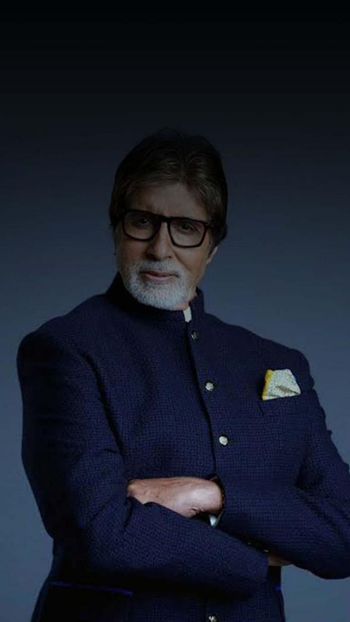Top 10 Pivotal Roles Showcasing the Evolution of Amitabh Bachchan