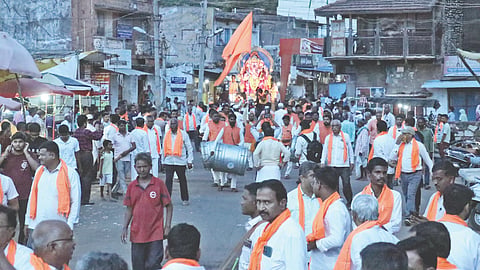 ಬಾಗಲಕೋಟೆ ನಗರದಲ್ಲಿ ಭಾನುವಾರ ಶಹರ ಗಜಾನನ ಉತ್ಸವ ಮಂಡಳಿಯ ಗಣೇಶ ಮೂರ್ತಿ ವಿಸರ್ಜನೆ ಮೆರವಣಿಗೆ ಅದ್ದೂರಿಯಾಗಿ ನಡೆಯಿತು.