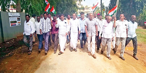 ರಾಜ್ಯ ಸರ್ಕಾರದ ವಿರುದ್ಧ ಪ್ರತಿಭಟನೆ
