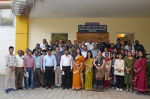 CCRAS Director General Rabinarayan Acharya, Srishti Dikshit from the AYUSH Department, Dr. Raghavendra Nayak, and others participated in a sensitization program for Ayurveda scientists, organized jointly by BIS and CCRAS.