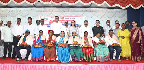 Civic workers were felicitated at the Civic Workers' Day celebration organized by the City Corporation in Hubballi.