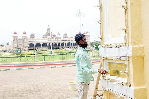 ಮೈಸೂರು ಅರಮನೆಯಲ್ಲಿ ದಸರಾ ಸಿದ್ಧತೆ ಚುರುಕು