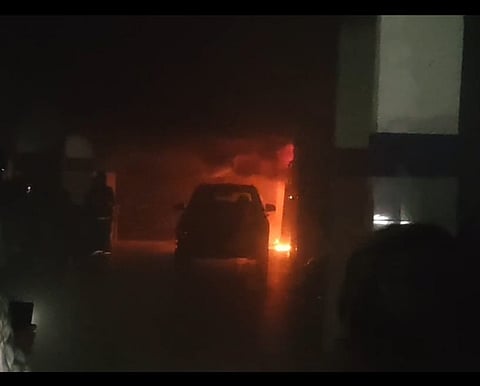 ಪಡೀಲ್ ಕಾರು ಶೋ ರೂಂನಲ್ಲಿ ಭುಗಿಲೆದ್ದ ಬೆಂಕಿ