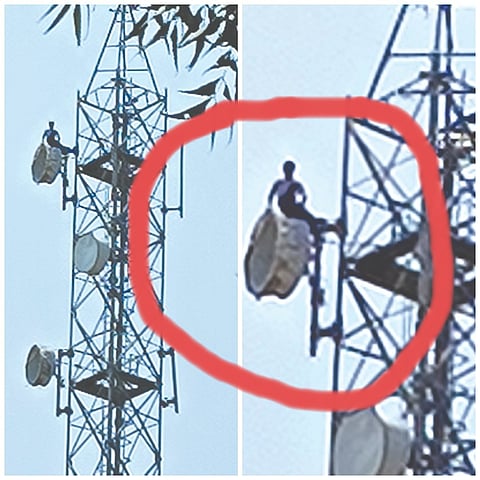 ಮಾಡಿಯಾಳದಲ್ಲಿ ತಾನು ಪ್ರೀತಿಸಿದ ಹುಡುಗಿಯೊಂದಿಗೆ ಮದುವೆ ಮಾಡಿಸಬೇಕು ಎಂದು ಹಠ ಹಿಡಿದು ಟವರ್ ಹತ್ತಿ ಕುಳಿತಿರುವ ಯುವಕ ಮಹೇಶ ಭಜಂತ್ರಿ.