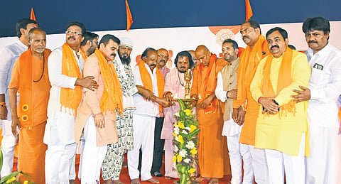 ಕಲಬುರಗಿಯಲ್ಲಿ ಬಸವಾದಿ ಶಿವಶರಣರ ಹಿಂದೂ ಸಮಾವೇಶ 