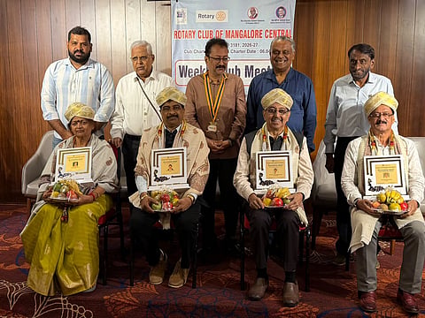 'Guruvandana' Award Presented by Rotary Central