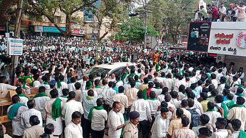 Farmers staged a protest at Chennamma Circle, in the heart of Hubballi city.
