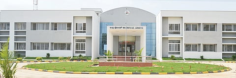 ಯಾದಗಿರಿ ಜಿಲ್ಲಾ ಪೊಲೀಸ್ ಭವನ 