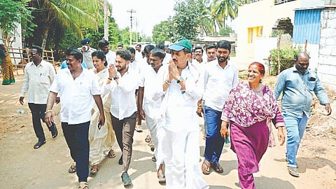  Minister H.C. Balakrishna 