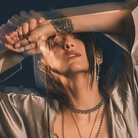 ಬ್ಲರ್​ ಲುಕ್​ನಲ್ಲಿ ಶ್ರುತಿ ಹಾಸನ್​! Shruti Haasan 