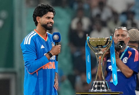 India wins toss and elects to bowl