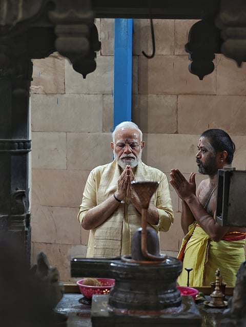 ನಮೋ ಆಡಳಿತಕ್ಕೆ 25ರ ಸಂಭ್ರಮ: ವಿನಾಯಕ ಮಂದಿರದಲ್ಲಿ ವಿಶೇಷ ಪೂಜೆ