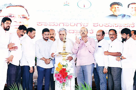 'Five Guarantees' have put an end to migration of people: Former Chief Minister Siddaramaiah's view.
