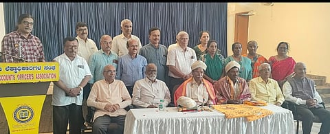 Auto-rickshaw driver Thipperudrayya, who demonstrated humanity, and Narasimha Shenoy, who works for the welfare of the differently-abled, were felicitated. Dr. R.N. Hegde Bandimane, T.A.P. Shenoy, and others were present.