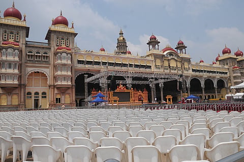 ನೋಡಲು ಬನ್ನಿ ಮೈಸೂರು ದಸರಾ ದರ್ಬಾರ...!