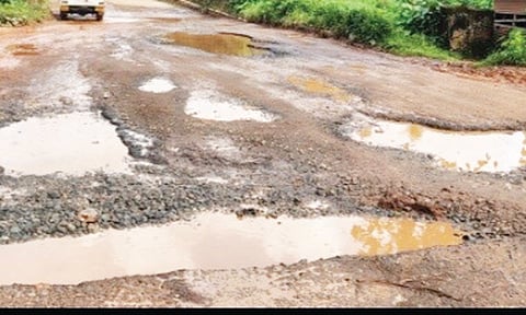 ಭರವಸೆಗೆ ಸೀಮಿತ ಚೆರ್ಕಳ-ಉಕ್ಕಿನಡ್ಕ ರಸ್ತೆ 
